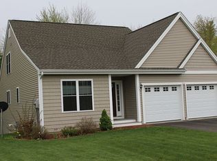 16 Emerson Cir, Pepperell, MA 01463