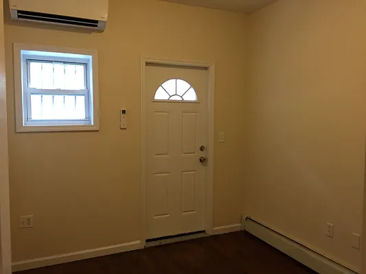 Rented by Elite NY Holdings | media 63