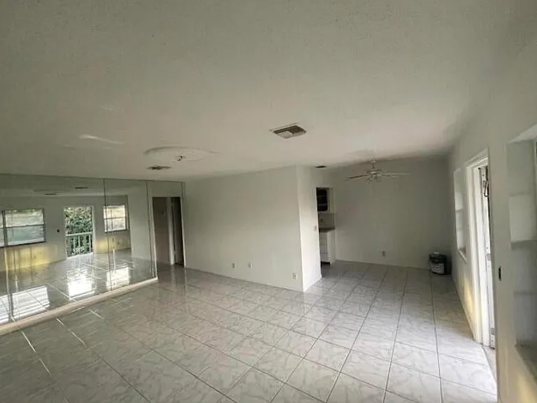 66 Easthampton C #C — Photo 15