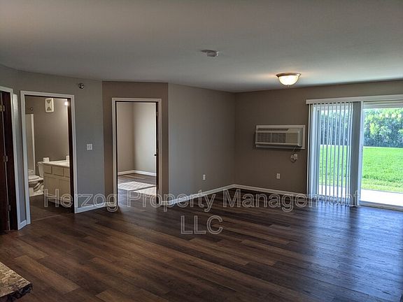 5th image of 1011 30th St NW APT 328