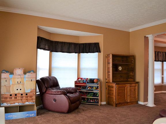 2nd image of 7373 Cedarcrest Dr