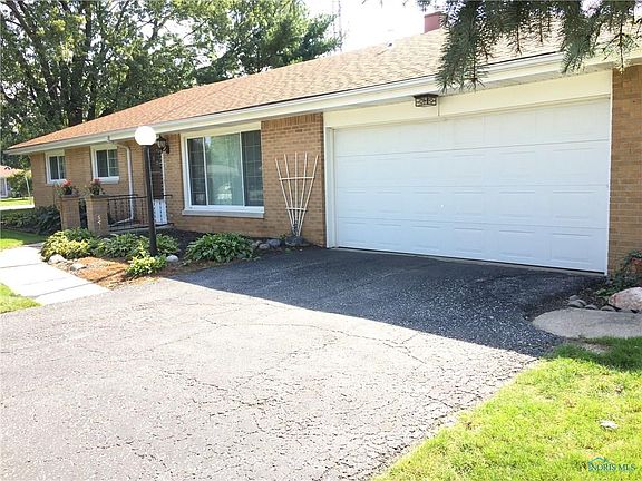 3rd image of 2030 Malabar Dr