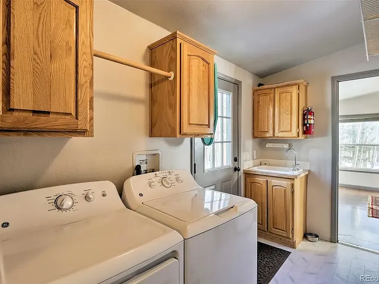 443 Vine Rd — Photo 24