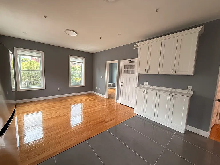 339 Cambridge St #1 — Photo 5
