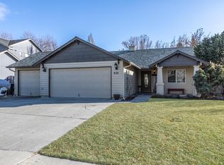 936 NW Poplar Ave, Redmond, OR