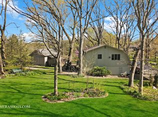 1S211 White Oak Dr, West Chicago, IL 60185