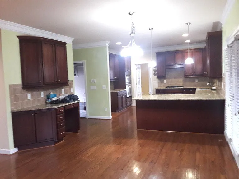 207 Allendown Ln — Photo 4