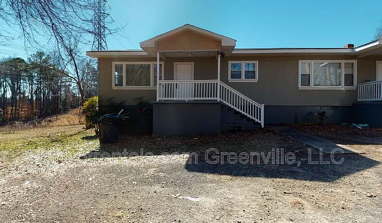 1427 Grant Cir #C — Photo 1