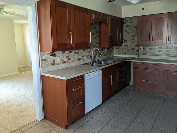 3rd image of 1103 S 11th Ave N