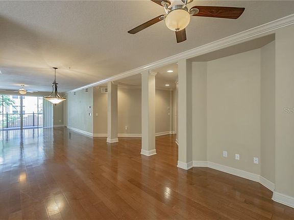 4th image of 922 Lotus Vista Dr APT 102