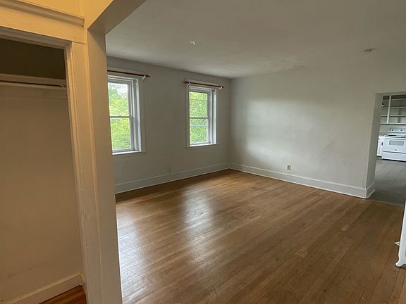 95 Coolidge #3 Brookline (Coolidge Corner) Shared Unit Pho