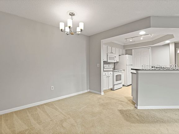 5th image of 380 Marshland Rd APT A32