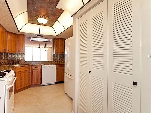 4th image of 6060 Shore Blvd S APT 604