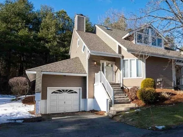 61 S View Dr #61, Southwick, MA 01077