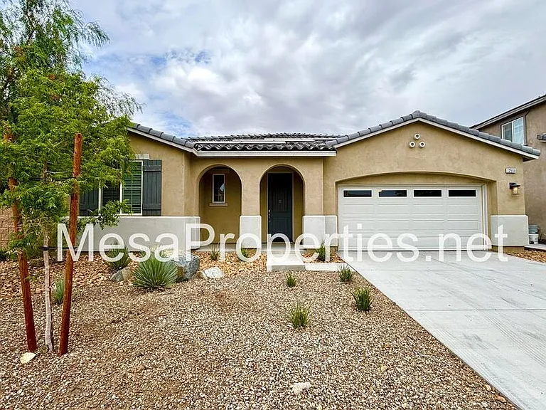 12594 Ava Loma St — Photo 3