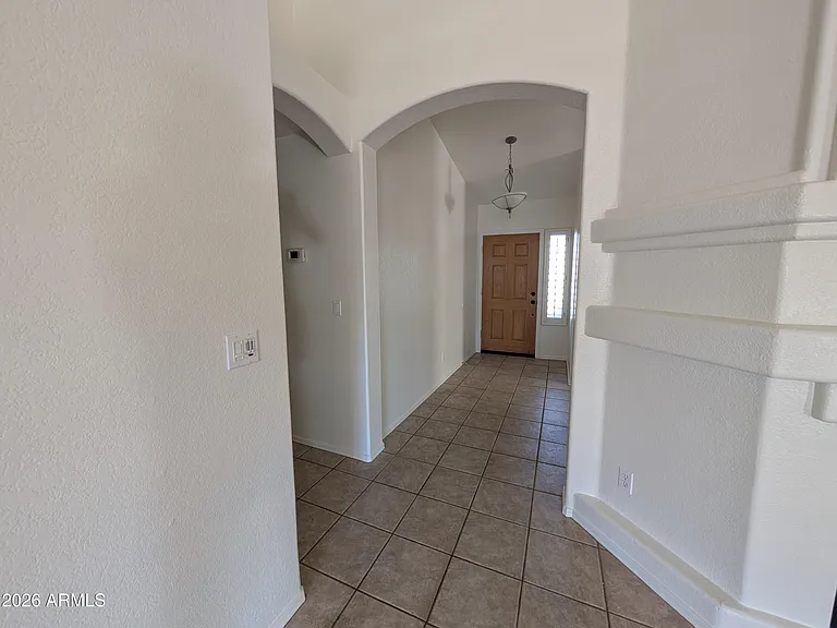 8918 W Paradise Ln — Photo 10