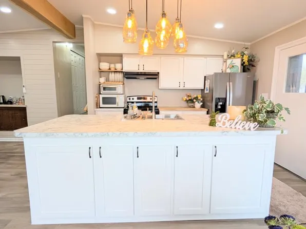 940 S Van Dyke Rd, Bad Axe, MI 48413