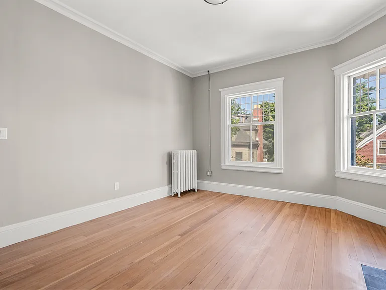 19 Agassiz Street — Photo 10