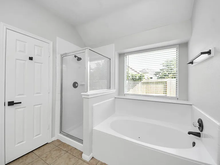 8322 Adler Lake Dr — Photo 35