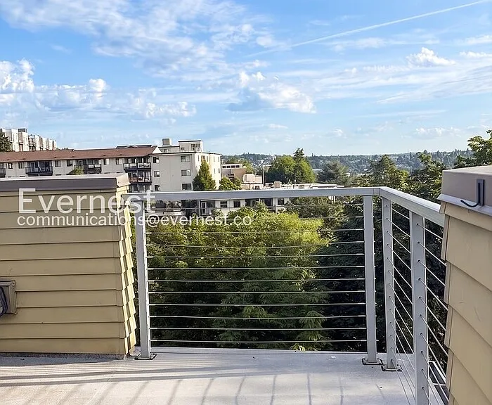 560 McGraw St — Photo 21
