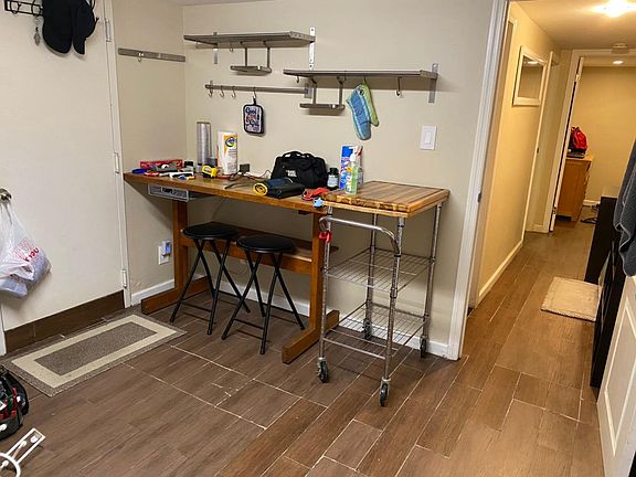 2nd image of 5024 Utopia Pkwy