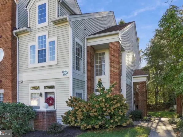 6842 Brindle Heath Way #222, Alexandria, VA 22315