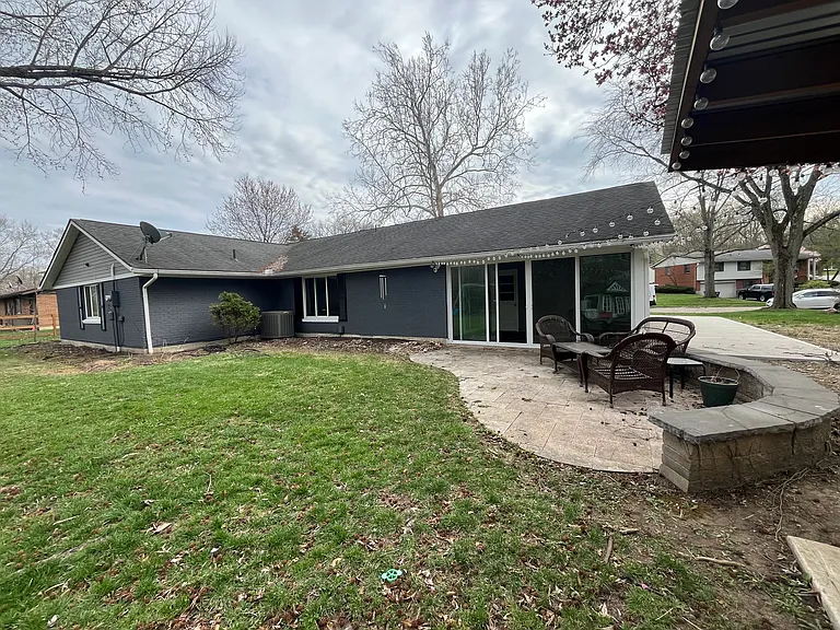 301 S Village Dr — Photo 39