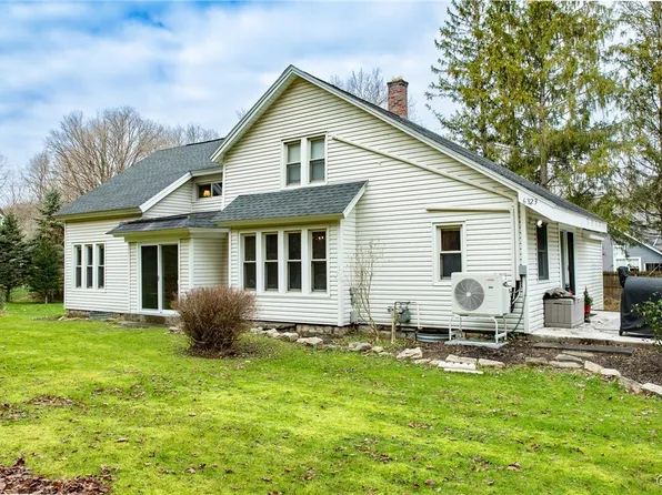 6323 Smokey Hollow Rd, Jamesville, NY 13078
