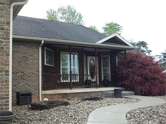 3rd image of 2700 Hampton St