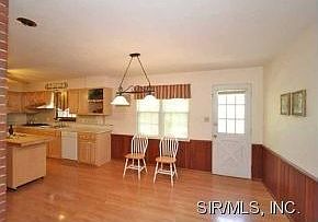 5th image of 109 Cardinal Dr