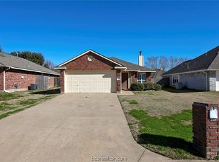2413 Antelope Ln W, College Station, TX 77845