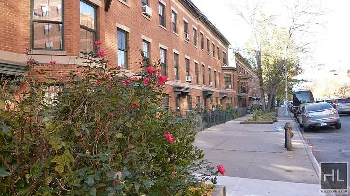 Rented by Highline Residential | media 43