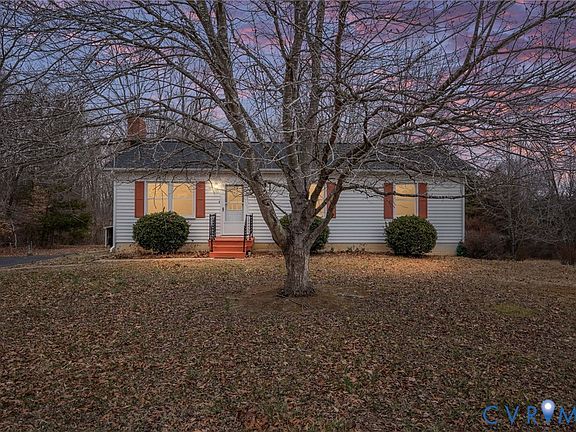 2nd image of 1343 Windyknight Rd