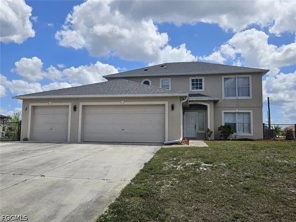 2412 King Ave N, Lehigh Acres, FL 33971