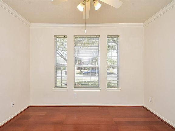 5th image of 10803 Warner Hollow Ct