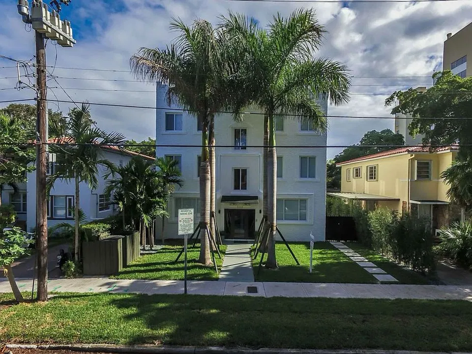 333 SW 30th Rd