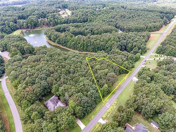 5th image of 123 N Harbor Watch Dr