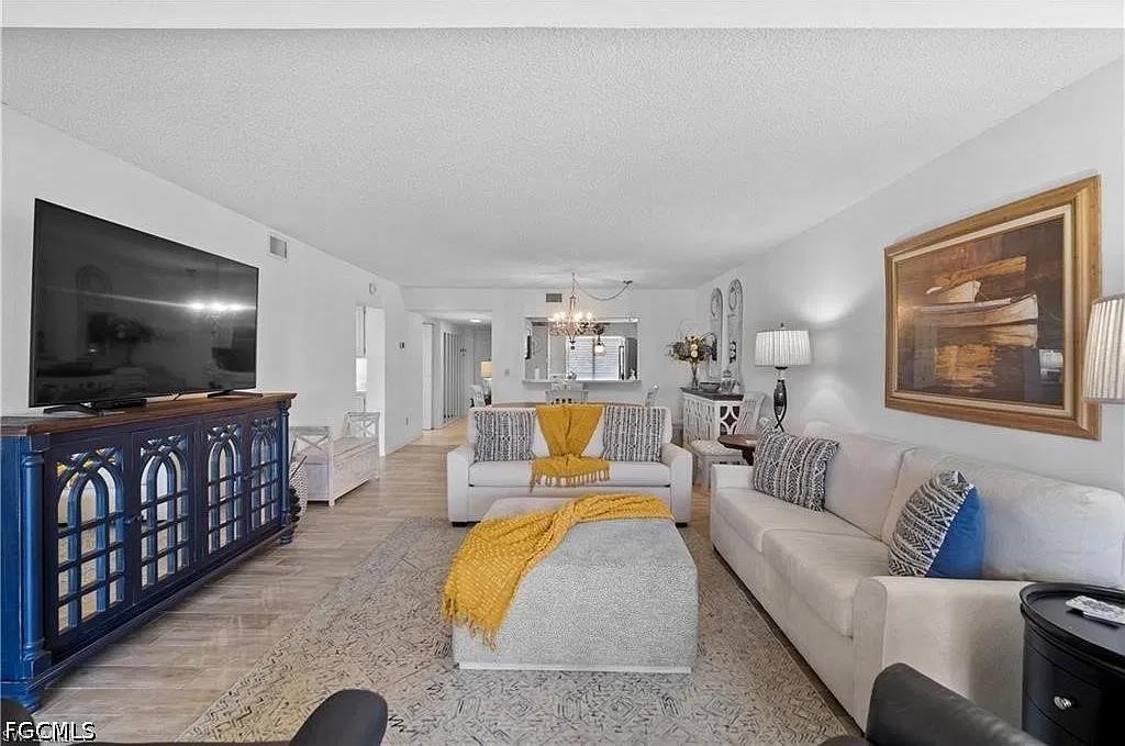 2 bed, 2.0 bath, 1193 sqft, $3,500 — Photo 1