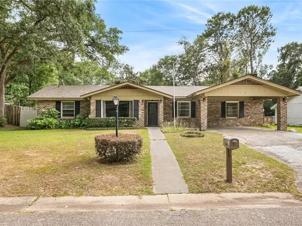 1564 Montclair Cir S, Mobile, AL 36693