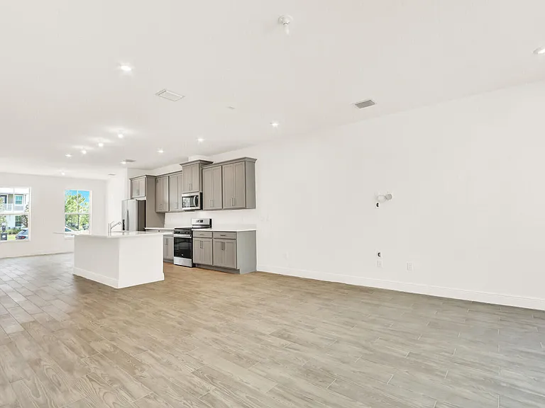 7808 SW Cline St — Photo 17