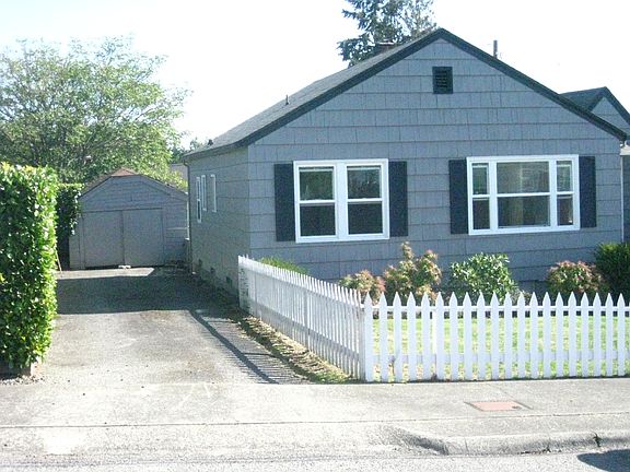 Garage on back of lot
