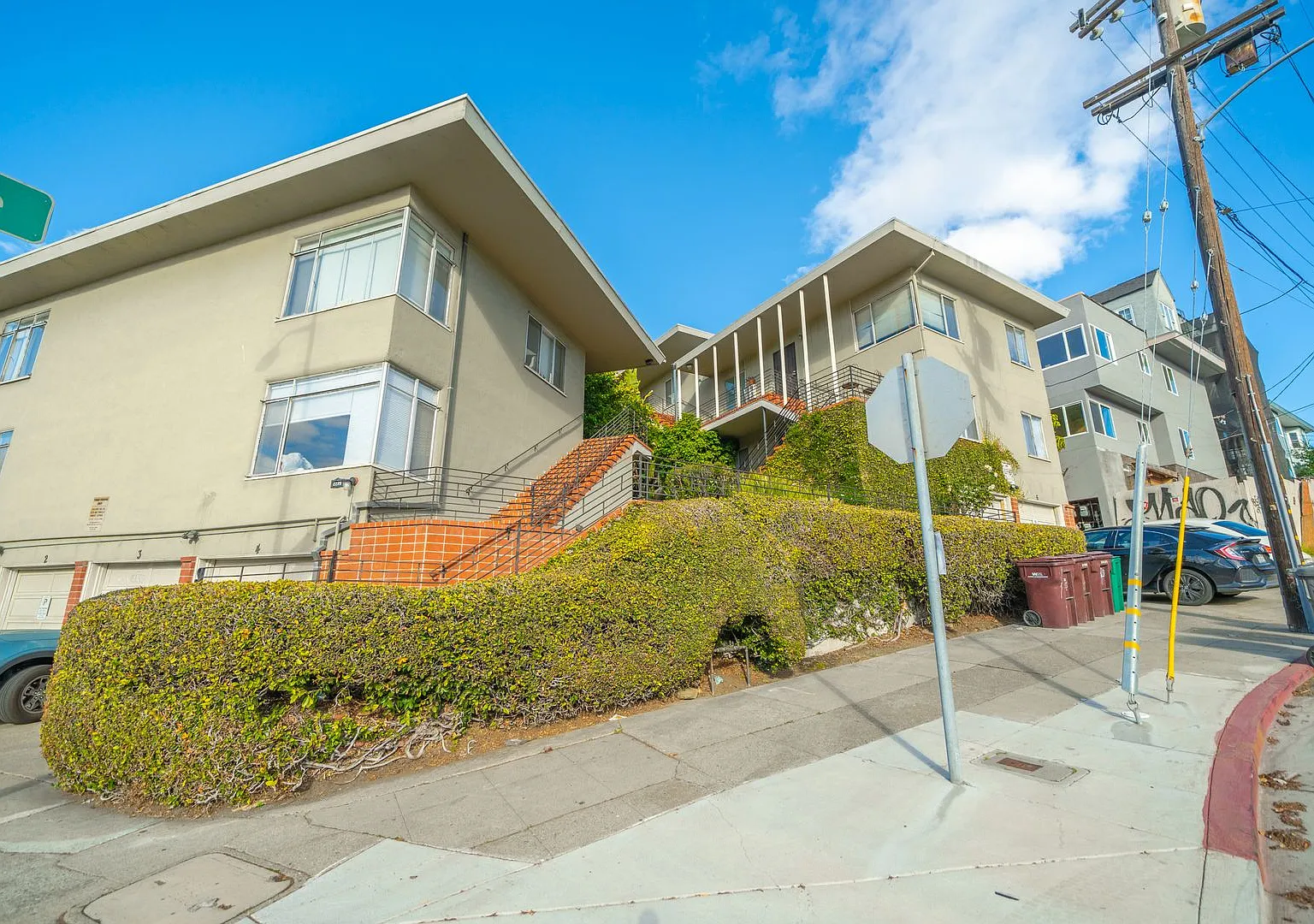 2275 Park Blvd — Photo 1