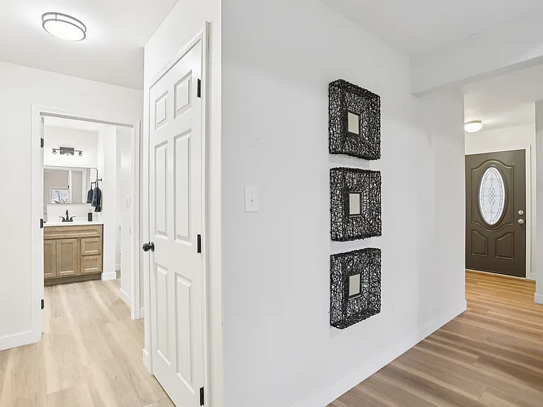 1357 S Lake Sherwood Dr — Photo 16