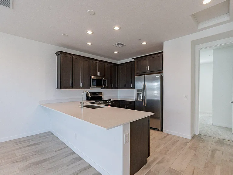 4042 E Amoroso Dr — Photo 4
