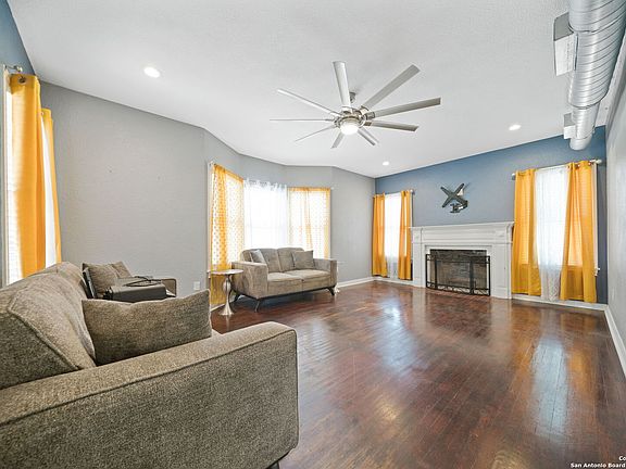 5th image of 348 THOMAS JEFFERSON DR