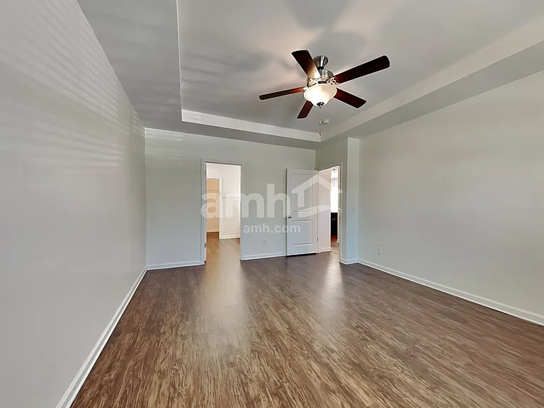 321 Crabapple Cir — Photo 10