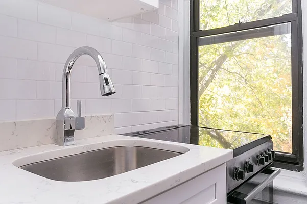 Rented by MNS | media 27