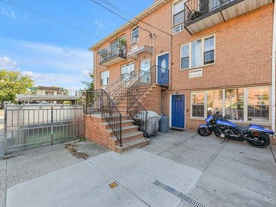 405 Taylor Ave, Bronx, NY, 10473