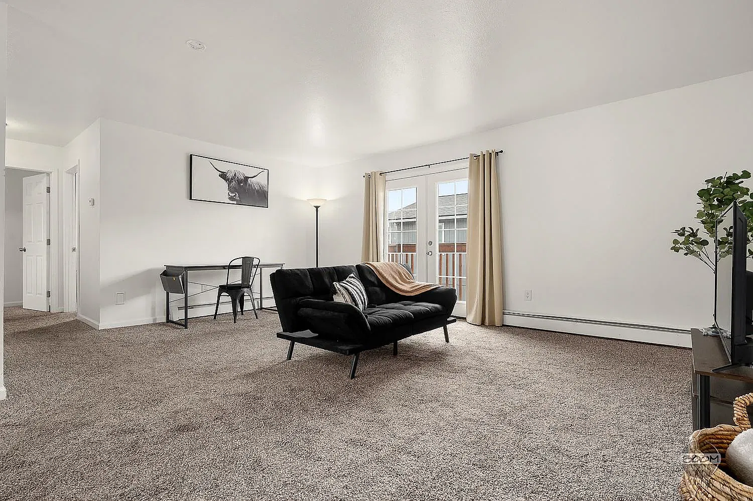 2 bed, 844 sqft, $1,900 — Photo 1