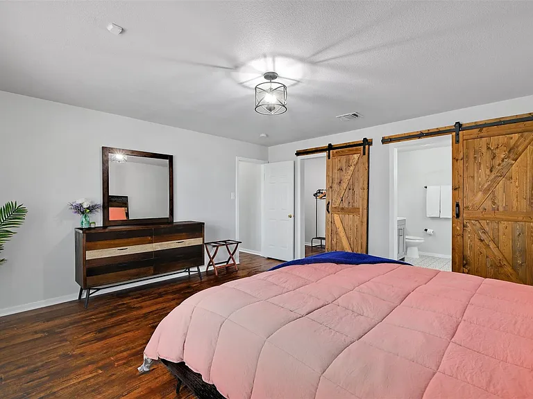 610 Duke Bnd — Photo 15